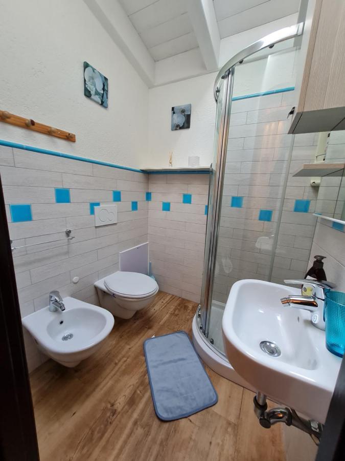 Portopollo Surfhouse Barrabisa Eksteriør billede