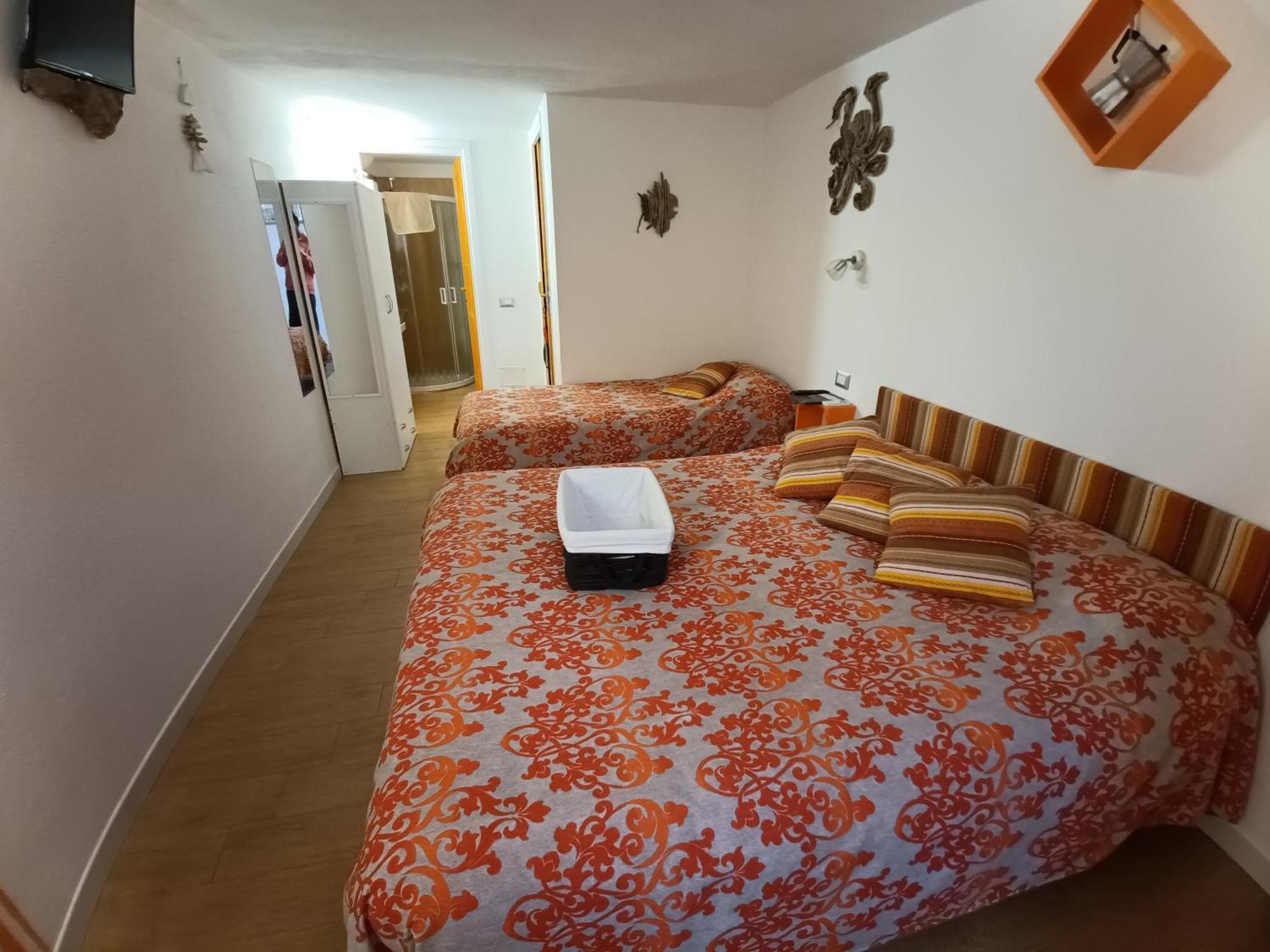 Portopollo Surfhouse Barrabisa Eksteriør billede